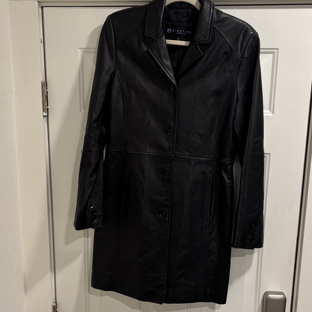 Reaction by Kenneth Cole Black Genuine Leather Button Front Coat‎ — M